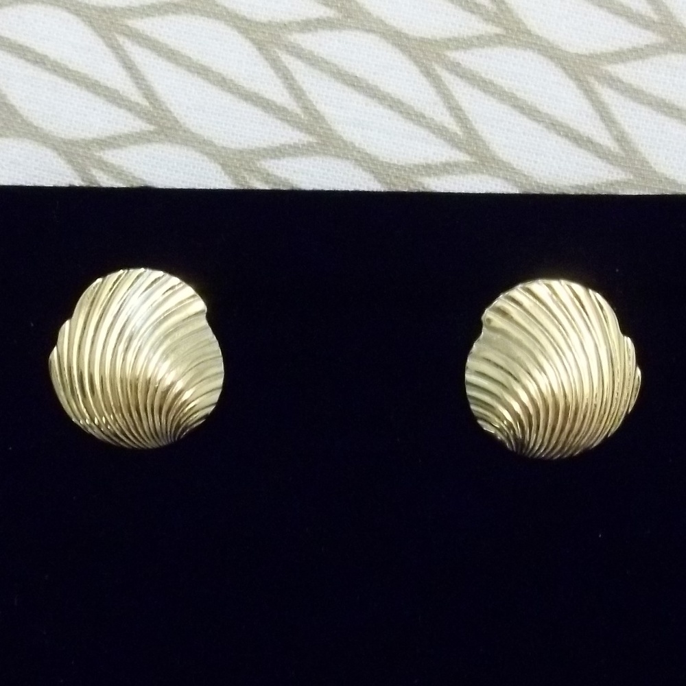Vintage Goldtone Earrings